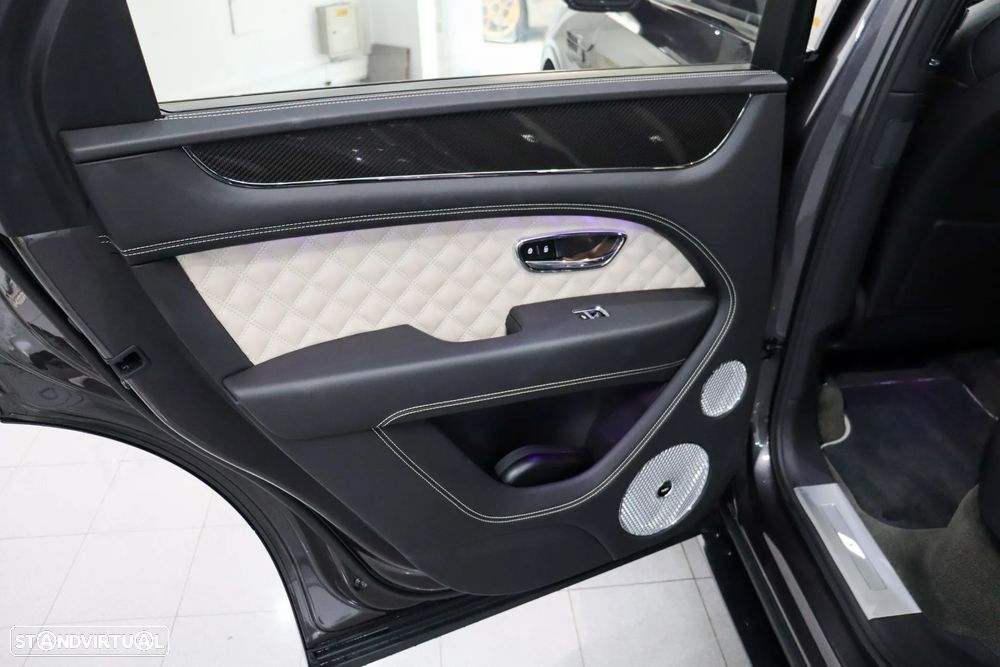 Bentley Bentayga V8 S - 43