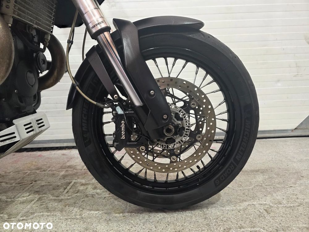 Moto Guzzi Stelvio - 18