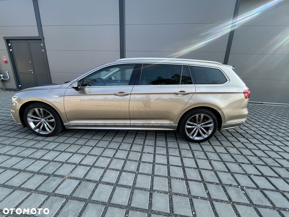 Volkswagen Passat - 4