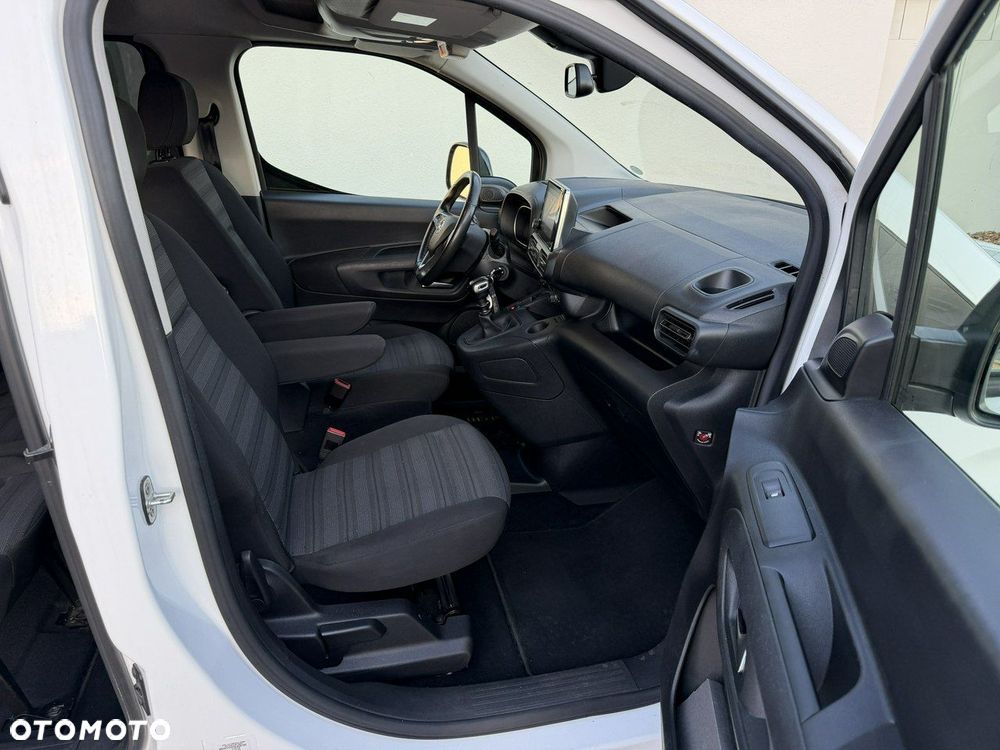 Opel Combo 1.5 CDTI Elegance Plus S&S - 15