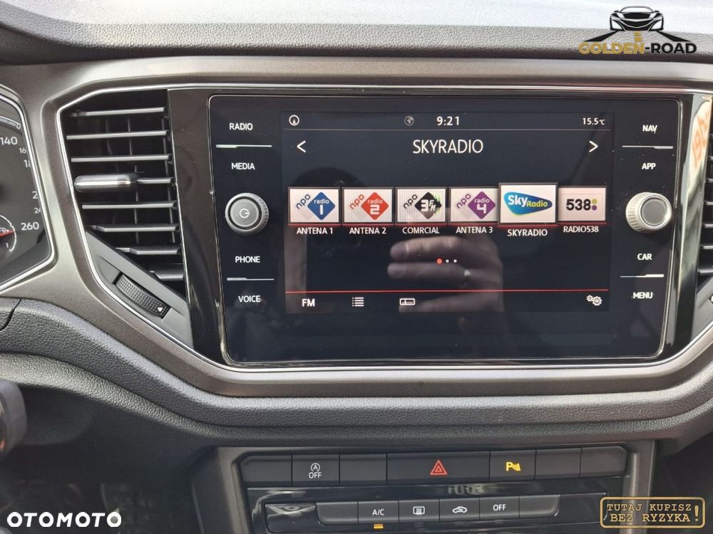 Volkswagen T-Roc - 12