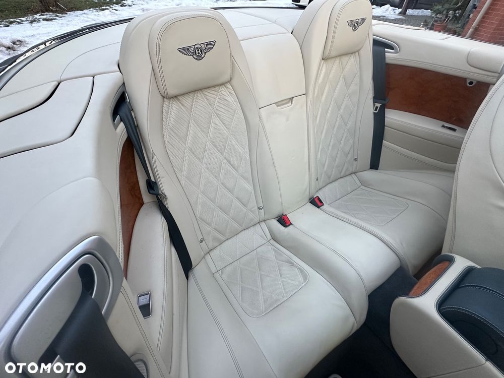 Bentley Continental GT V8 Convertible - 20