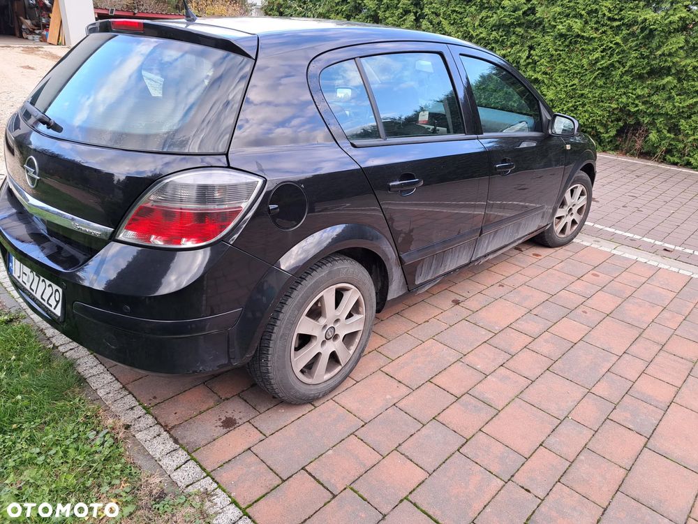 Opel Astra 1.6 - 8
