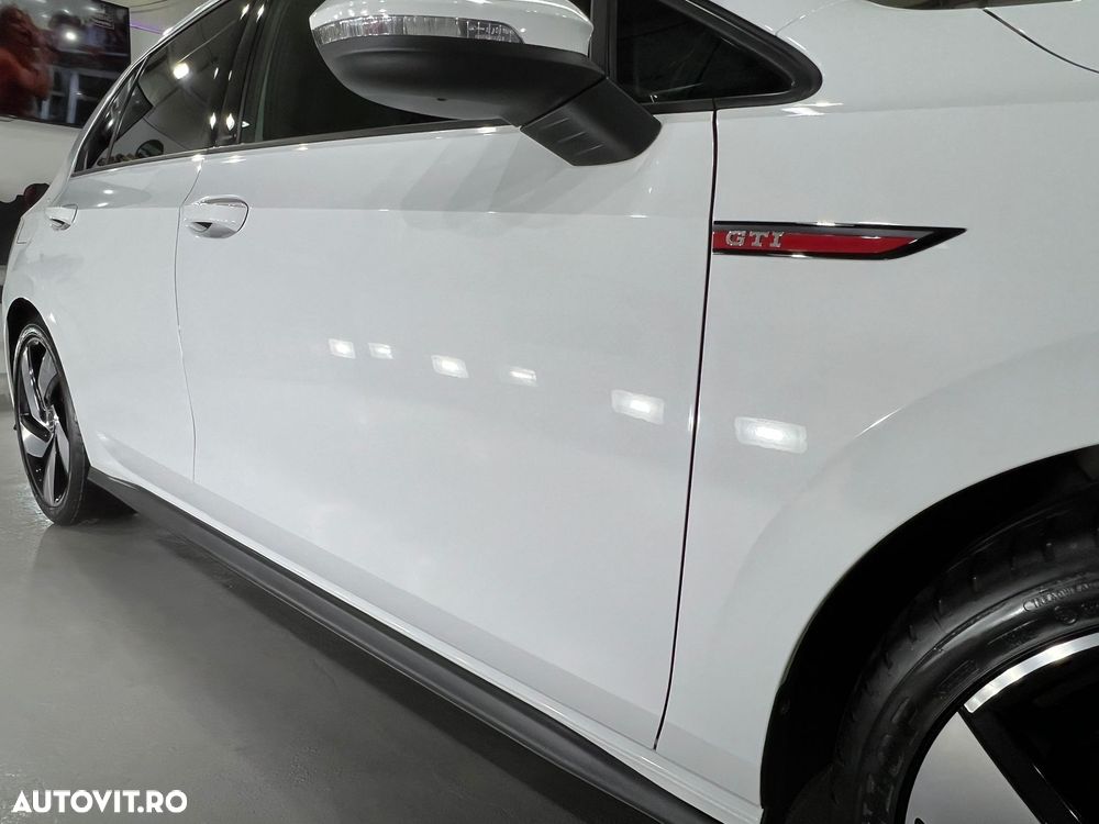 Volkswagen Golf 2.0 TSI DSG GTI - 6