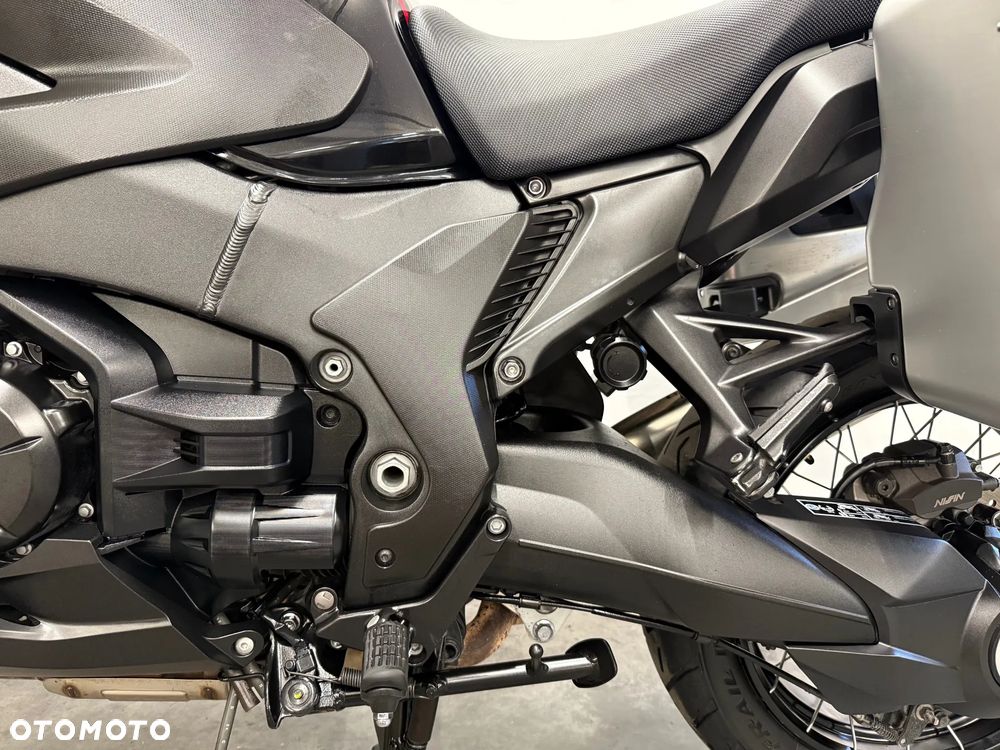 Honda VFR - 27