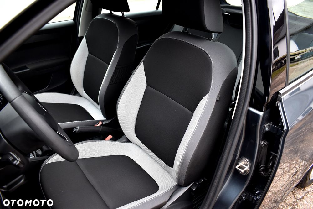 Skoda Fabia 1.2 TSI Monte Carlo - 11