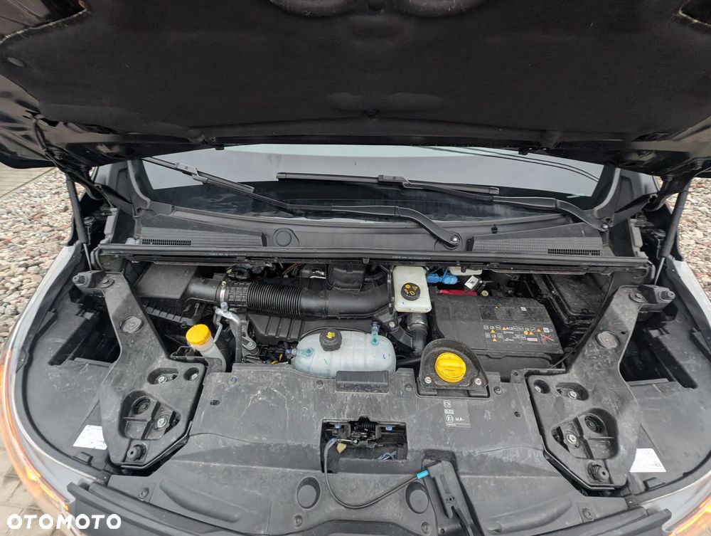 Renault Trafic Grand 2.0 dCi EDC - 19