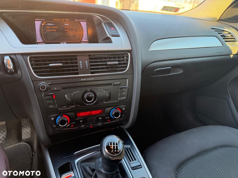 Audi A4 Limousine - 13