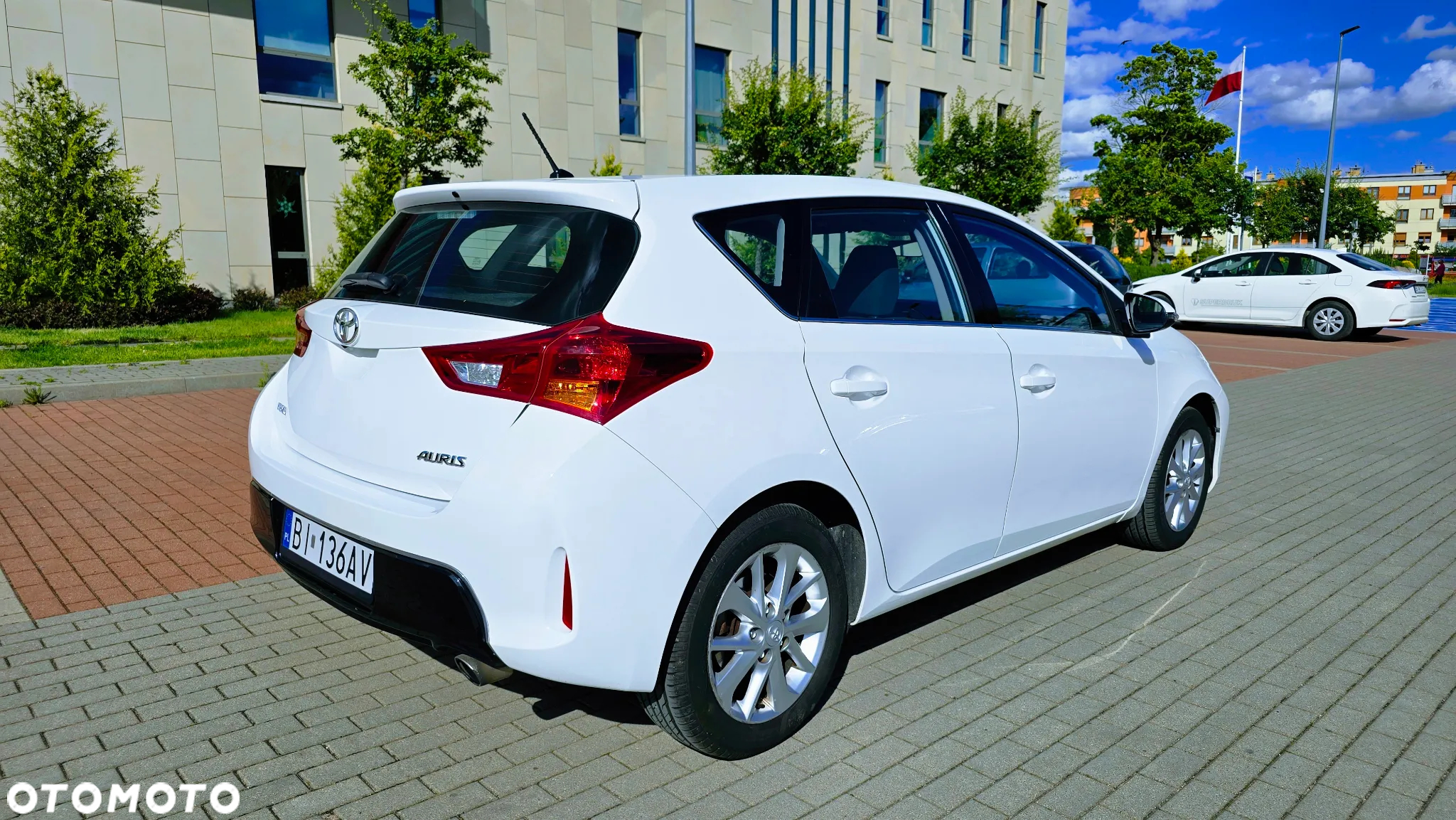 Toyota Auris 1.6 Valvematic Executive - 3