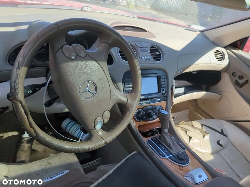 Mercedes-Benz SL - 21