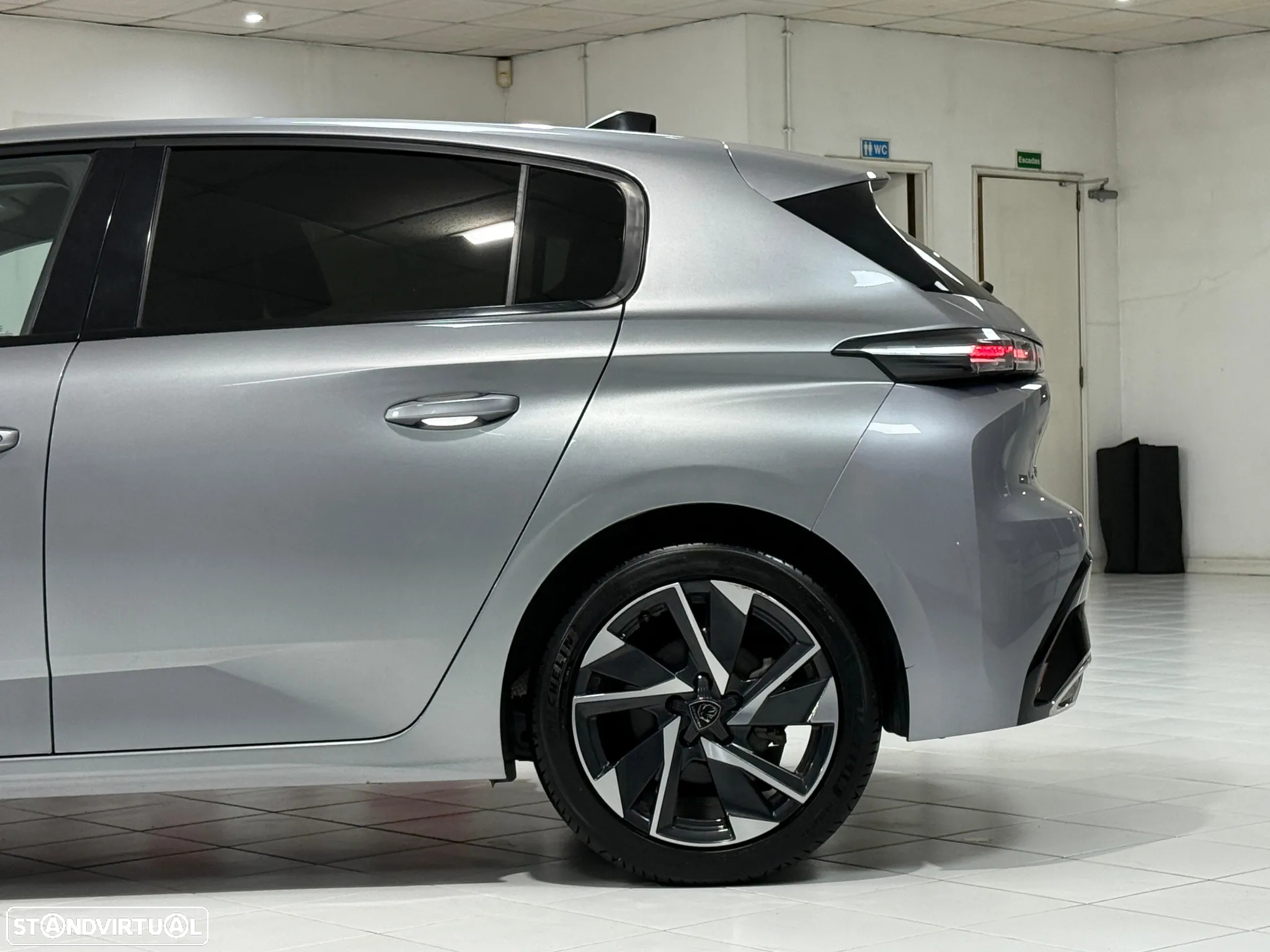 Peugeot 308 1.2 PureTech Allure - 38