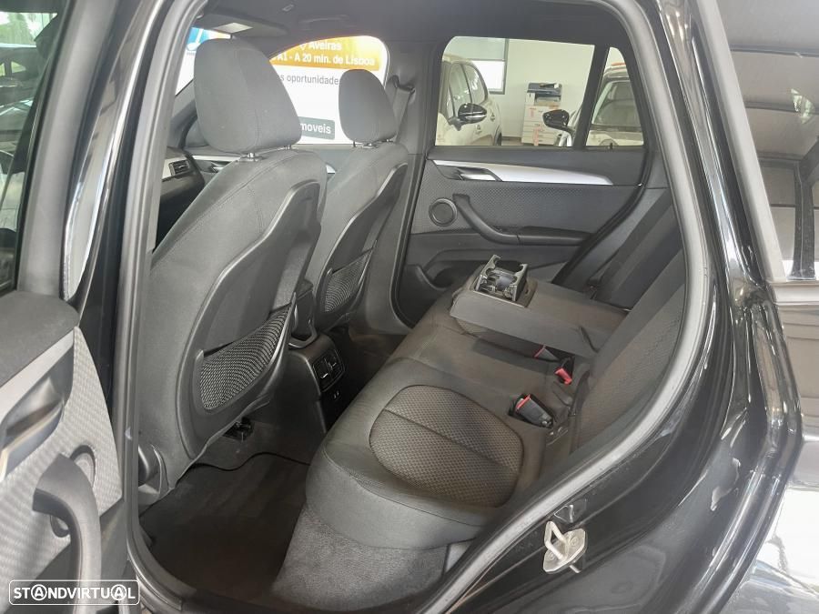 BMW X1 25 e xDrive - 28