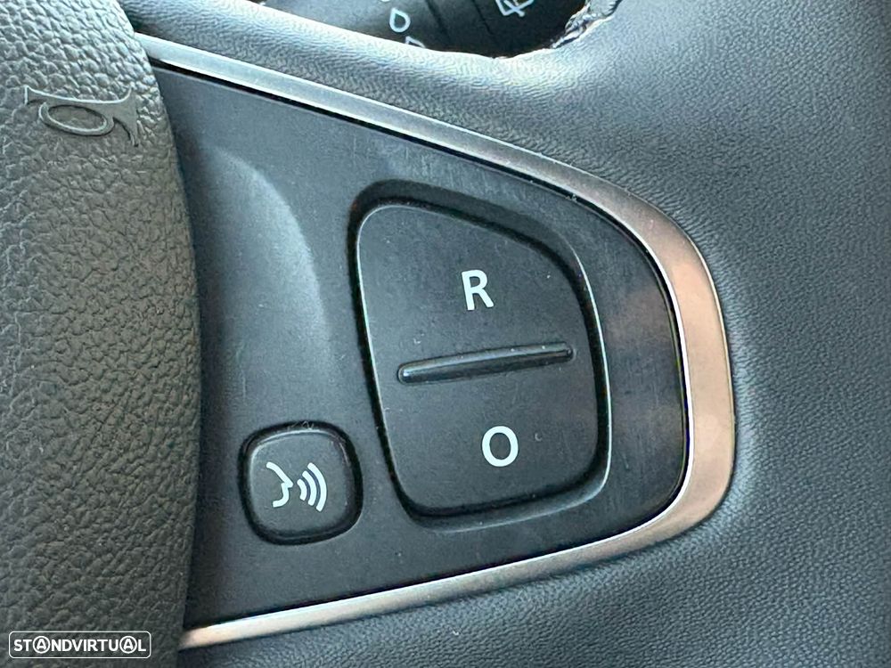 Renault Clio 1.5 dCi Limited EDC - 22