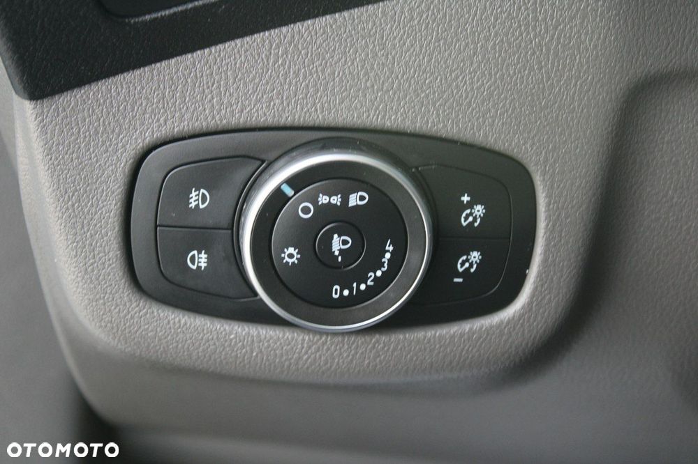 Ford Transit Connect - 15