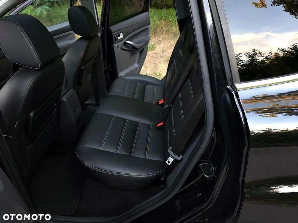Ford Kuga 2.0 TDCi 4x4 Titanium - 35