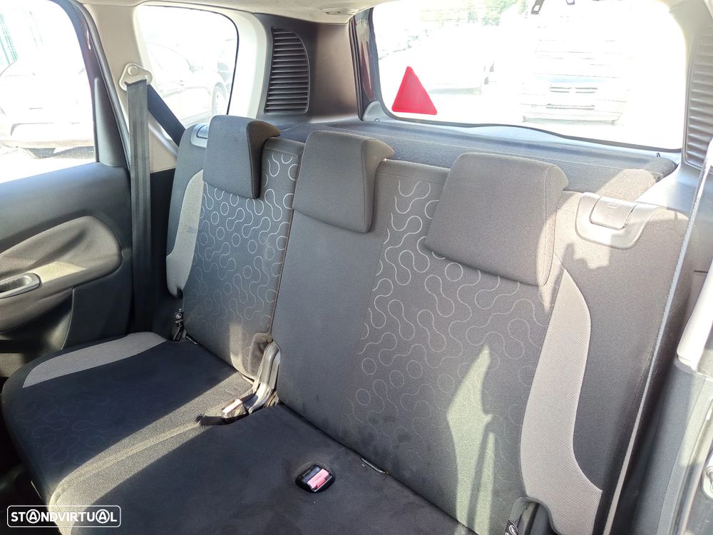 Citroën C3 Picasso 1.6 HDi Confort Airdream - 18
