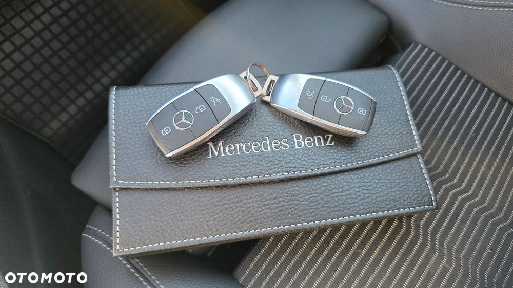 Mercedes-Benz Klasa B 180 7G-DCT Progressive - 26