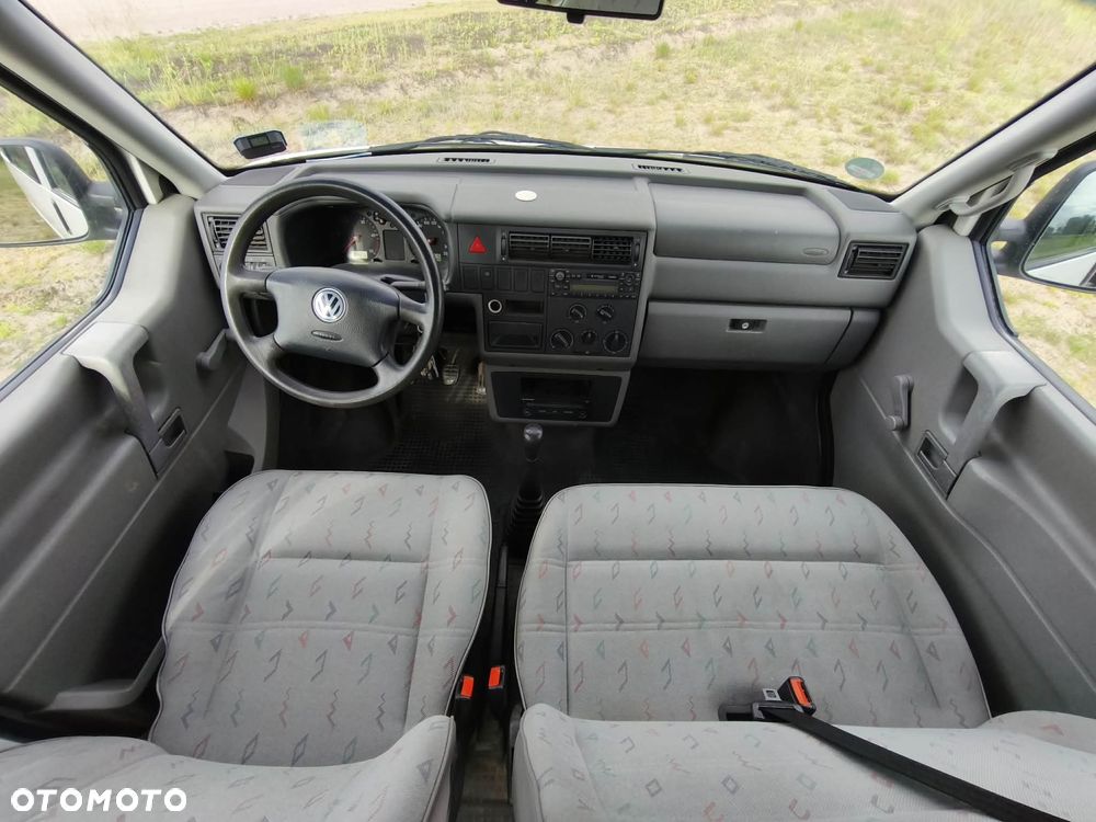 Volkswagen Transporter - 24