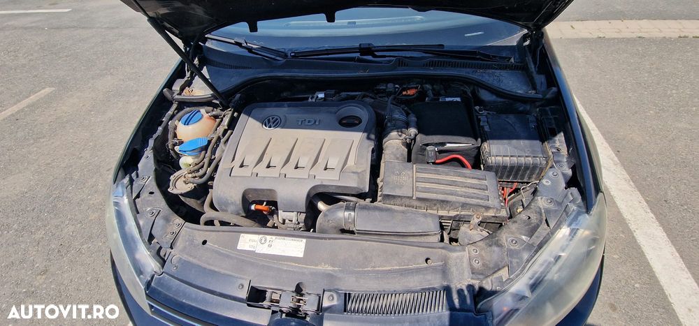 Volkswagen Golf 2.0 TDI DPF DSG Highline - 10