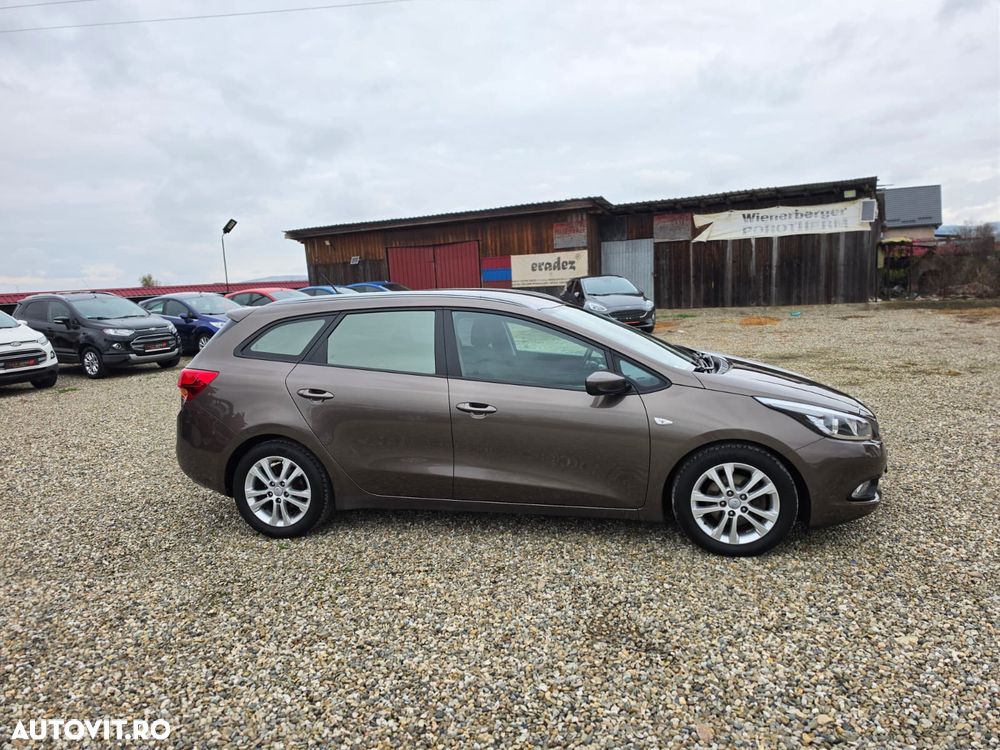 Kia Ceed 1.6 CRDi 128 ISG Edition 7 - 5