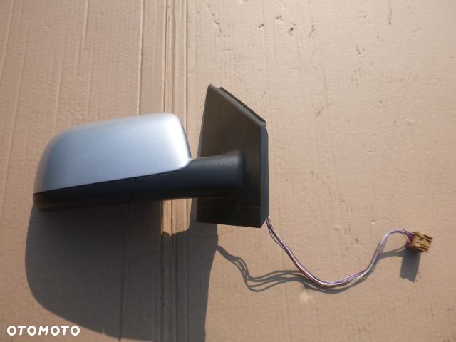 LUSTERKO PRAWE ELEKTRYCZNE VOLKSWAGEN POLO 9N 5 PINÓW - 2