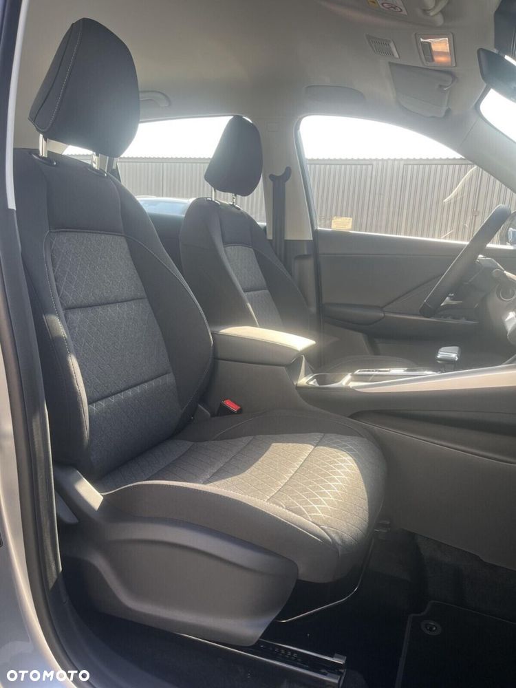 MG ZS Hybrid+ - 18