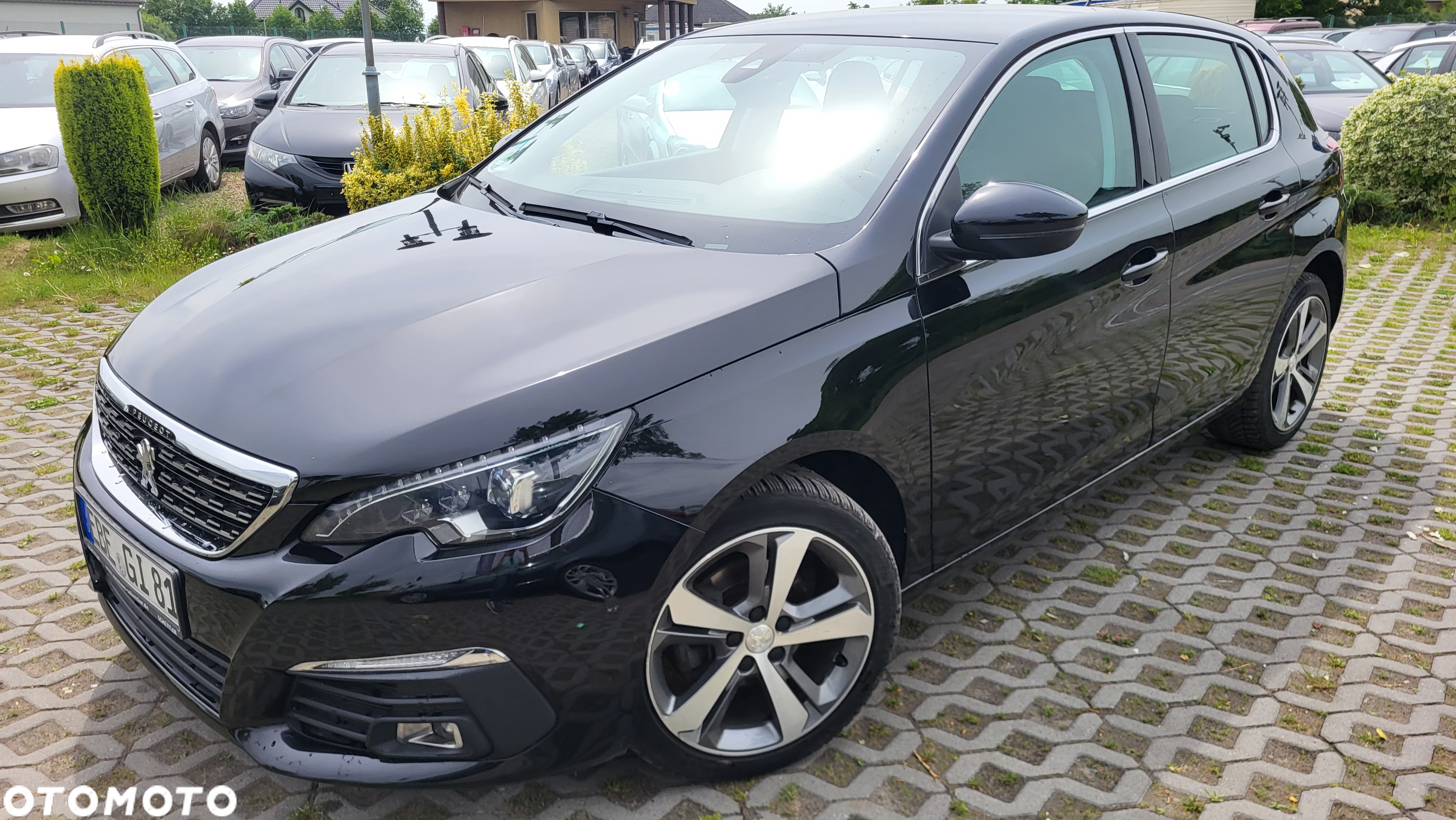Peugeot 308 BlueHDi FAP 130 Stop & Start Allure - 29