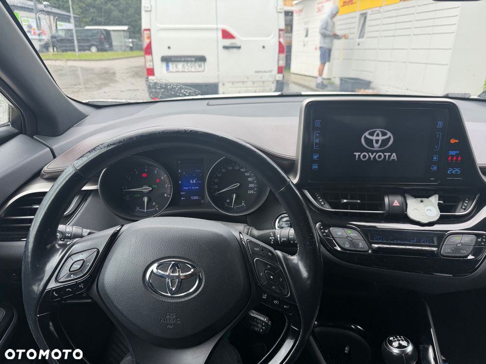 Toyota C-HR 1.2 T Prestige - 9
