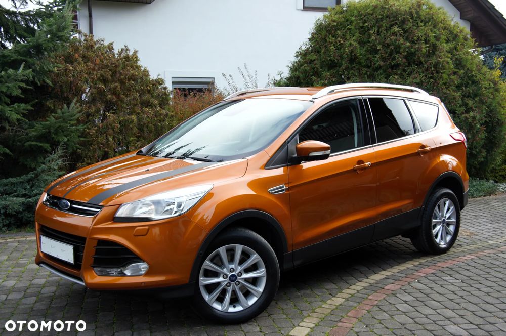 Ford Kuga 2.0 TDCi 2x4 Titanium - 16