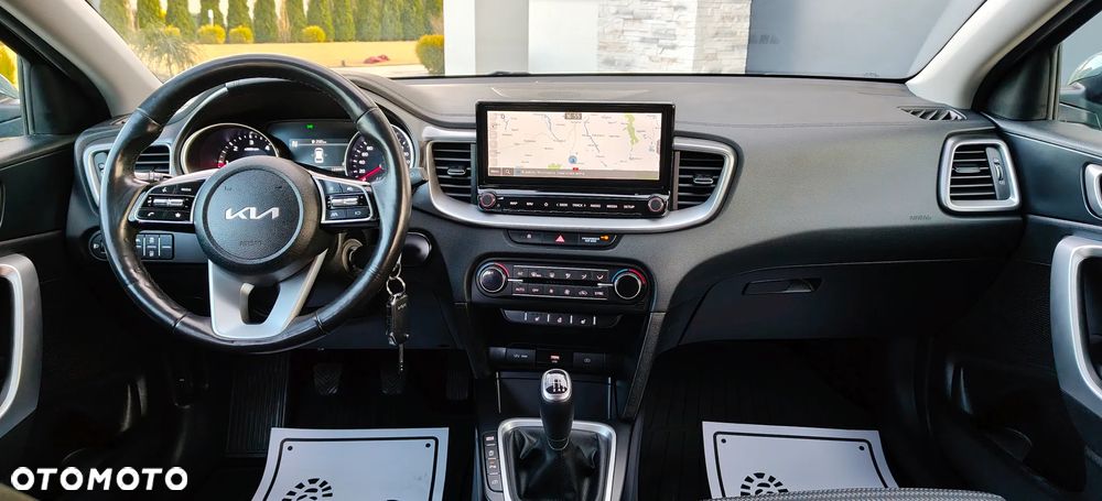 Kia Ceed ver-1-6-crdi-mhev-business-line - 19