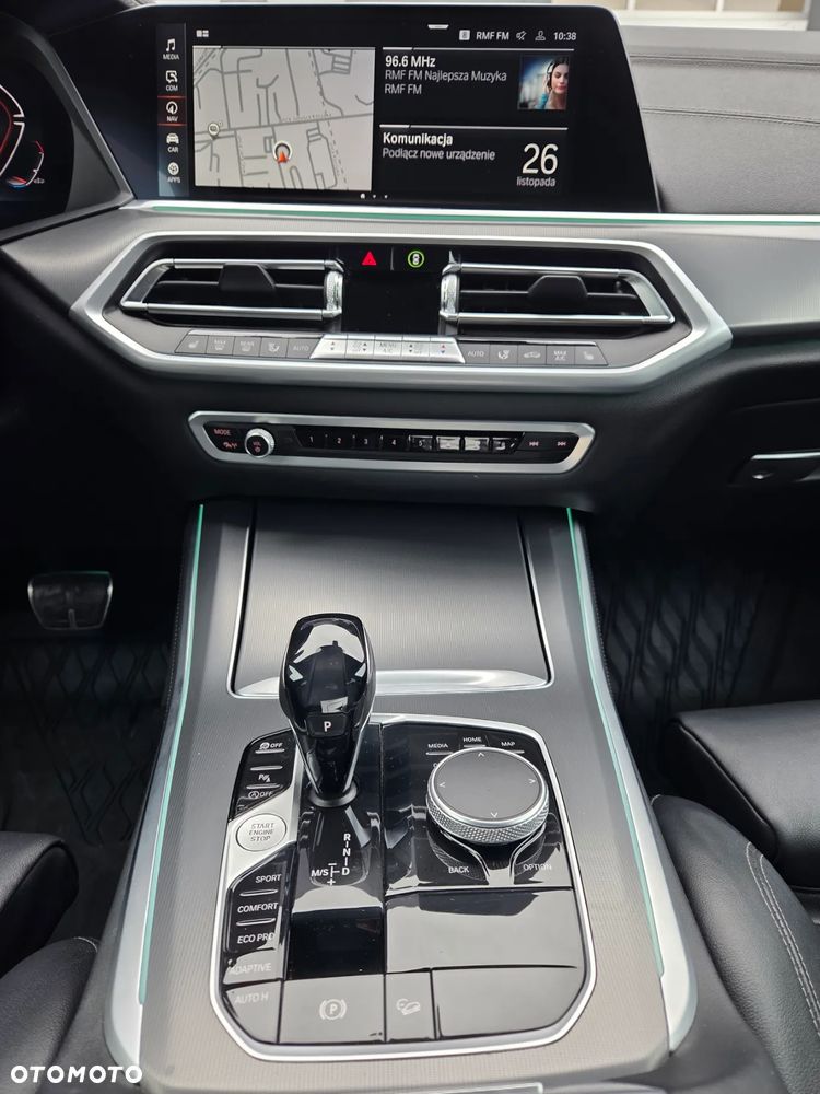 BMW X5 xDrive25d - 23