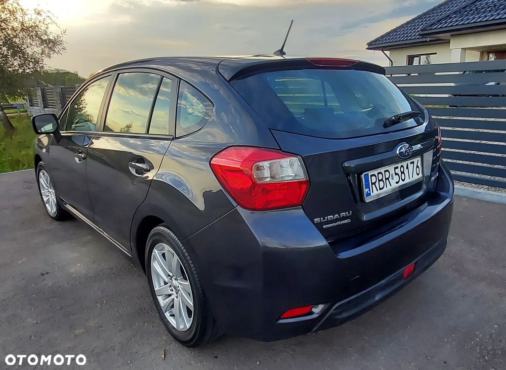 Subaru Impreza 2.0i Active - 8
