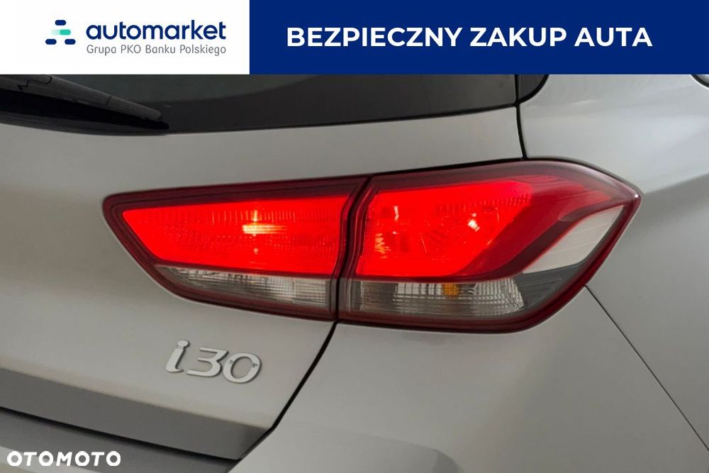 Hyundai i30 1.5 DPI Modern - 11