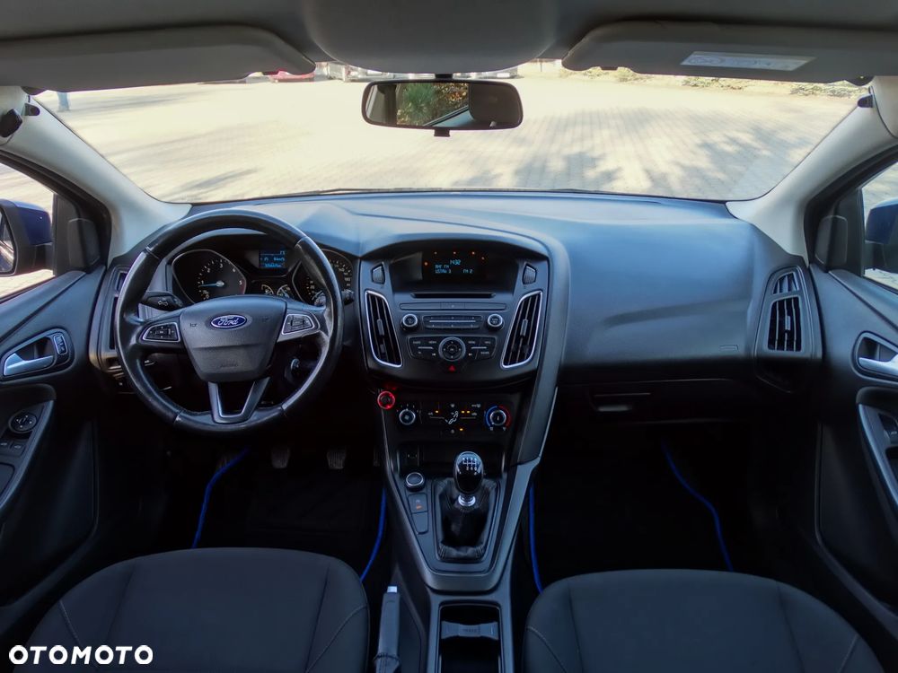 Ford Focus - 25