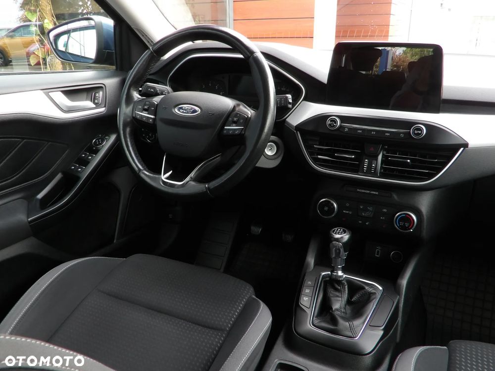 Ford Focus 1.0 EcoBoost Trend Edition - 18