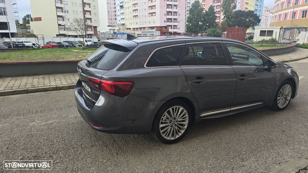 Toyota Avensis SW 2.0 D-4D Luxury+GPS - 5