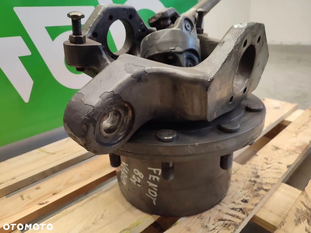 Zwolnica ze zwrotnicą Fendt 824 Vario (75506078619) - 3