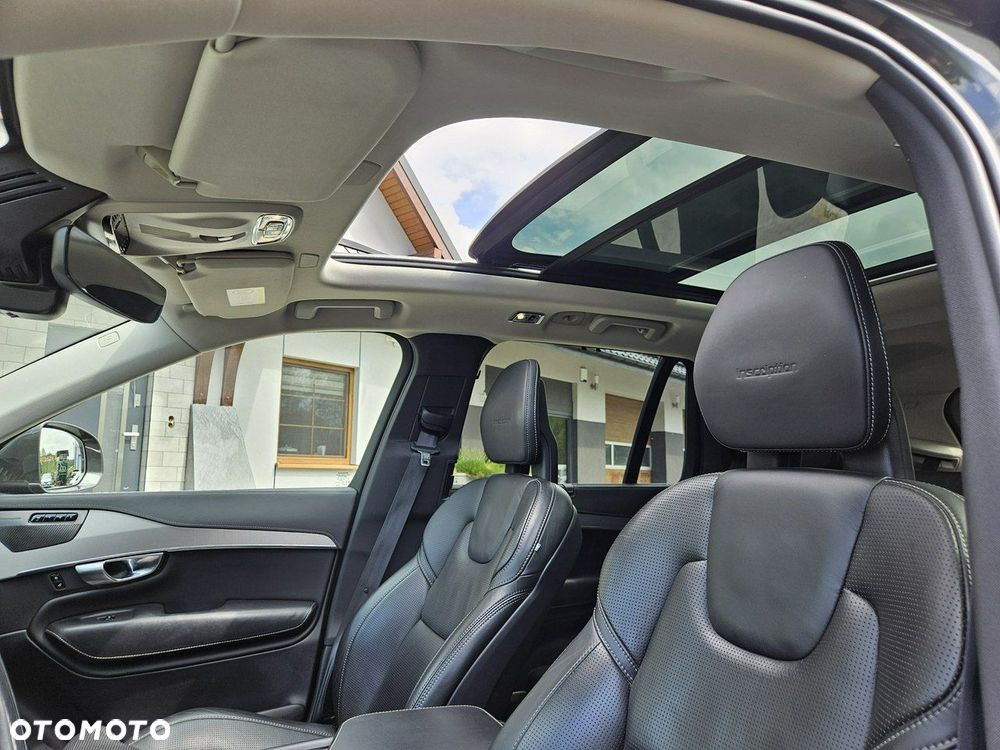 Volvo XC 90 - 9