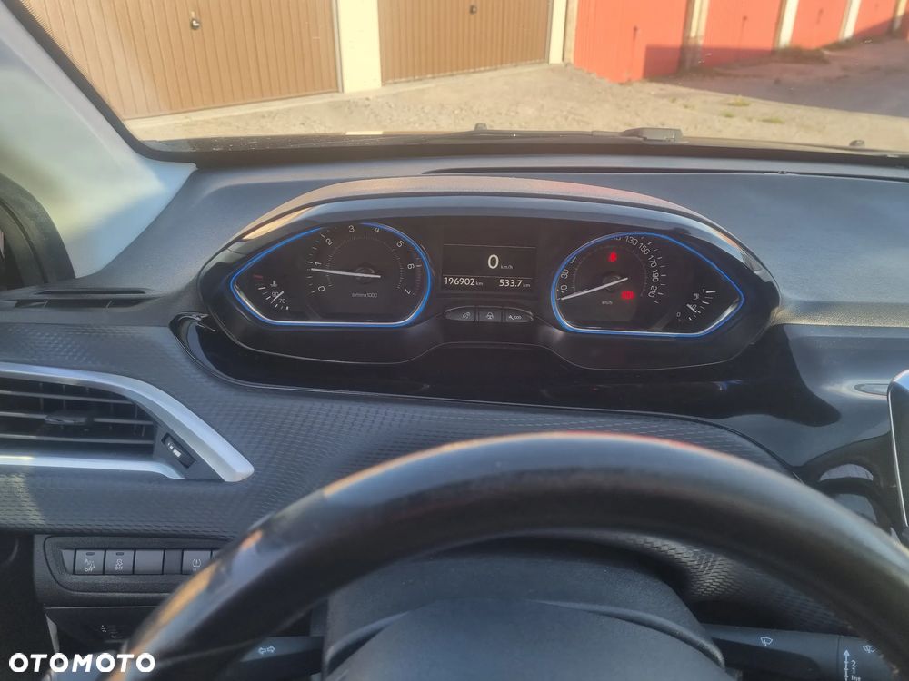 Peugeot 2008 PureTech 82 Active - 12