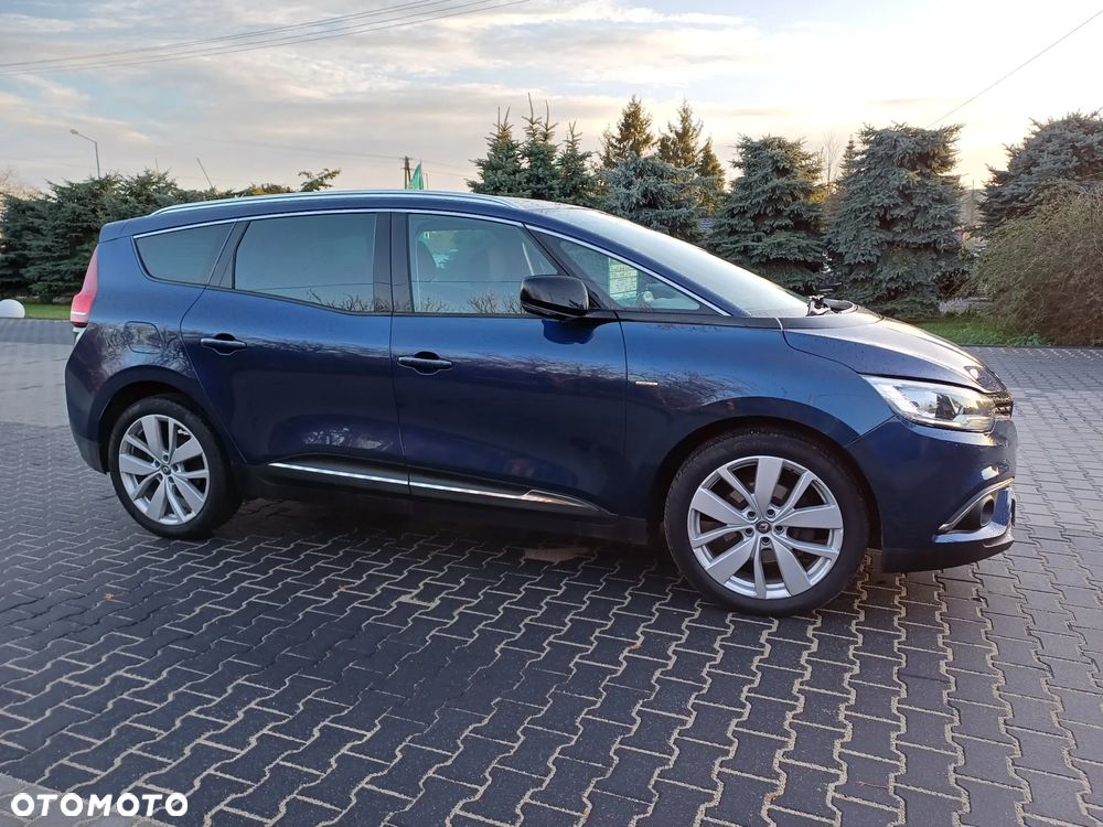 Renault Grand Scenic - 8