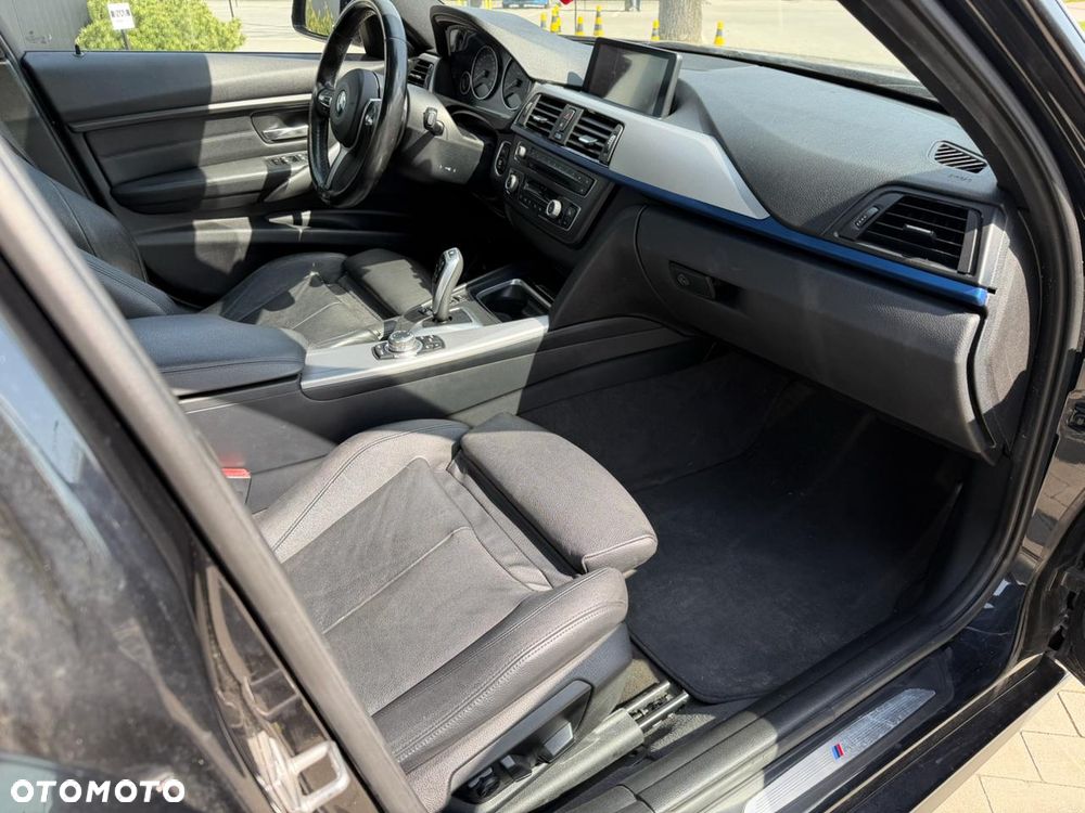 BMW Seria 3 328i xDrive - 12