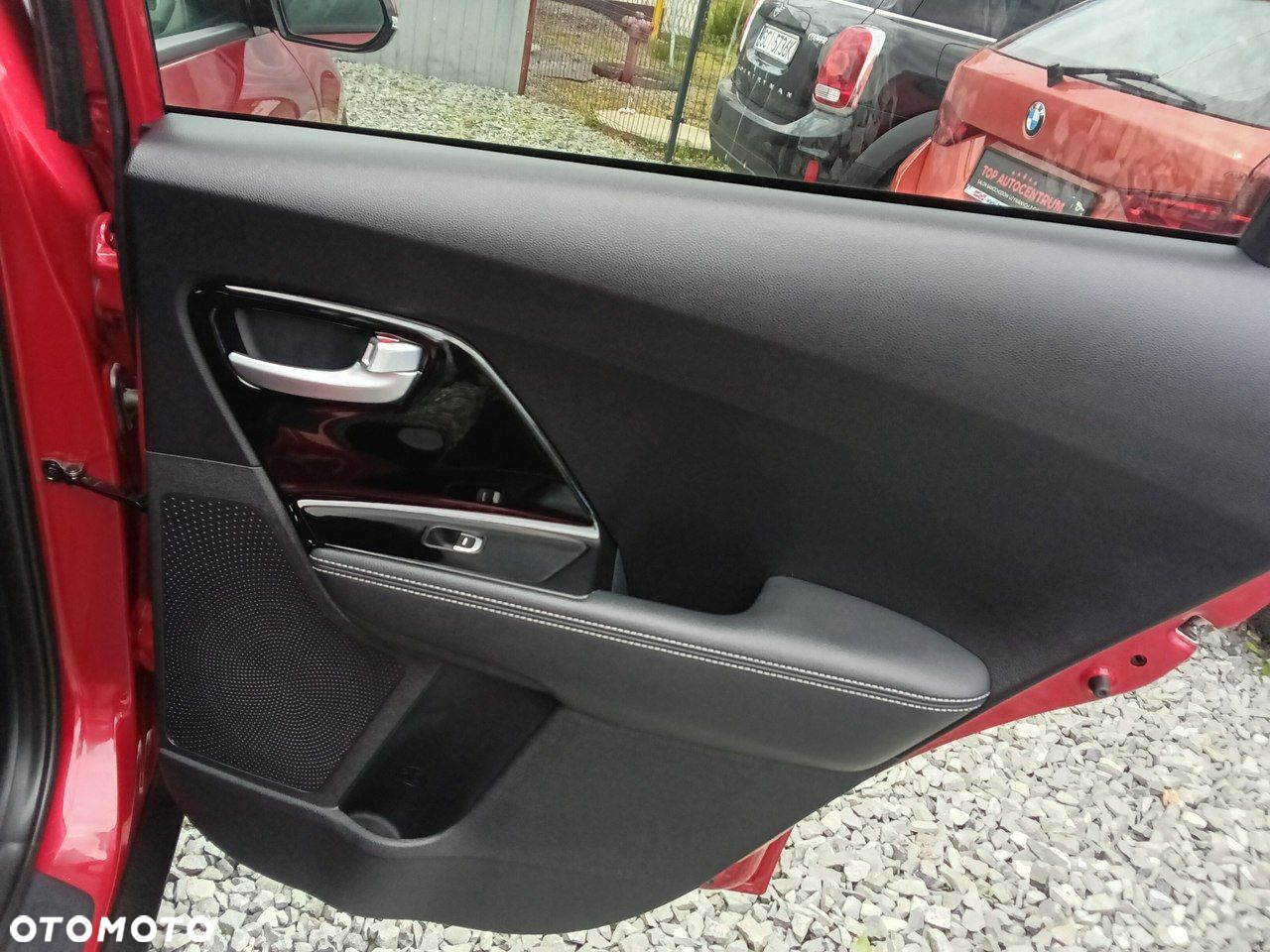 Kia Niro 1.6 GDI Hybrid Business Line - 33