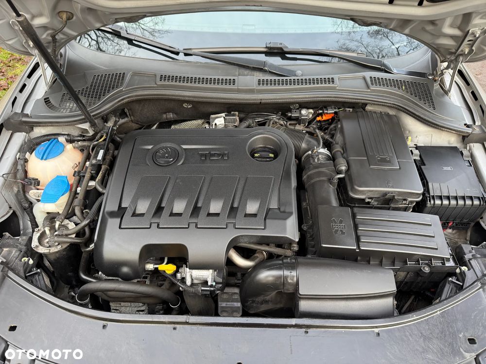 Skoda Superb 2.0 TDI Exclusive - 34