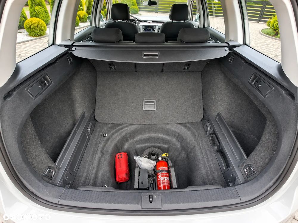 Volkswagen Passat - 10