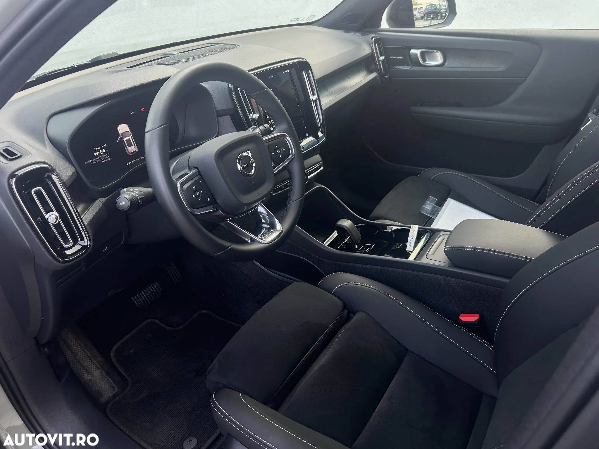 Volvo XC 40 Recharge Twin Motor AWD Ultimate - 33