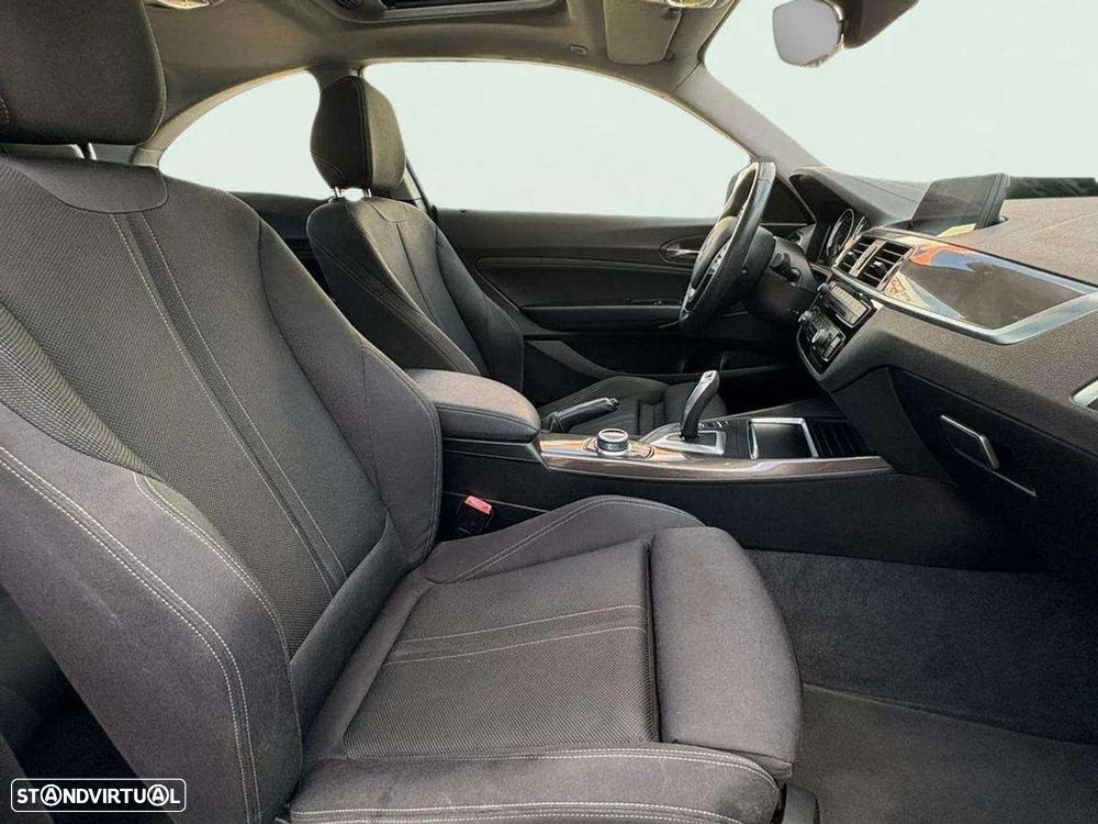 BMW 218 i Coupe Line Sport Auto - 5