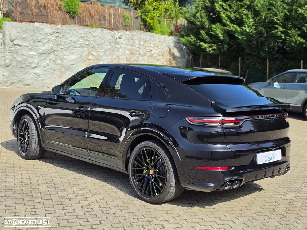 Porsche Cayenne Coupé E-Hybrid Platinum Edition - 3