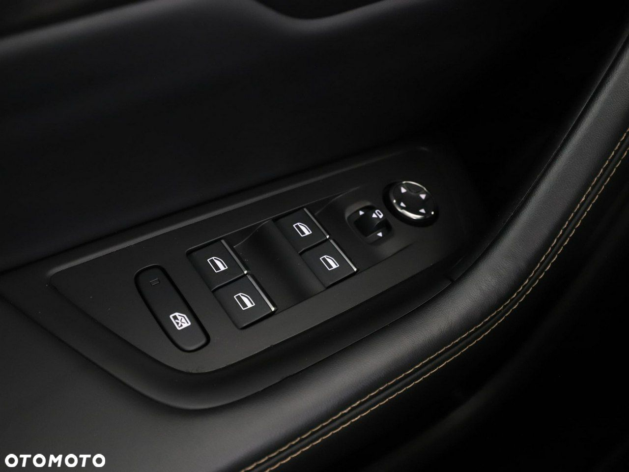 Peugeot 508 1.6 PureTech First Edition S&S EAT8 - 39