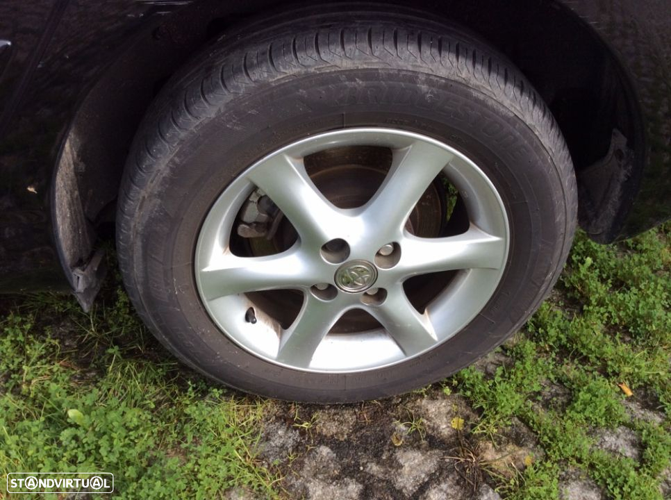 Toyota Corolla E12 de 2005 ás peças - 10