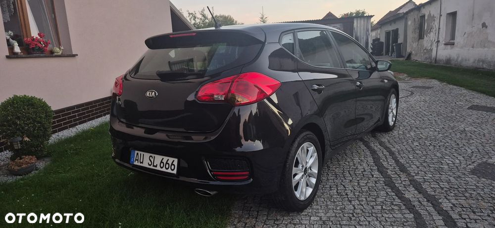 Kia Ceed 1.4 CVVT Attract plus - 17